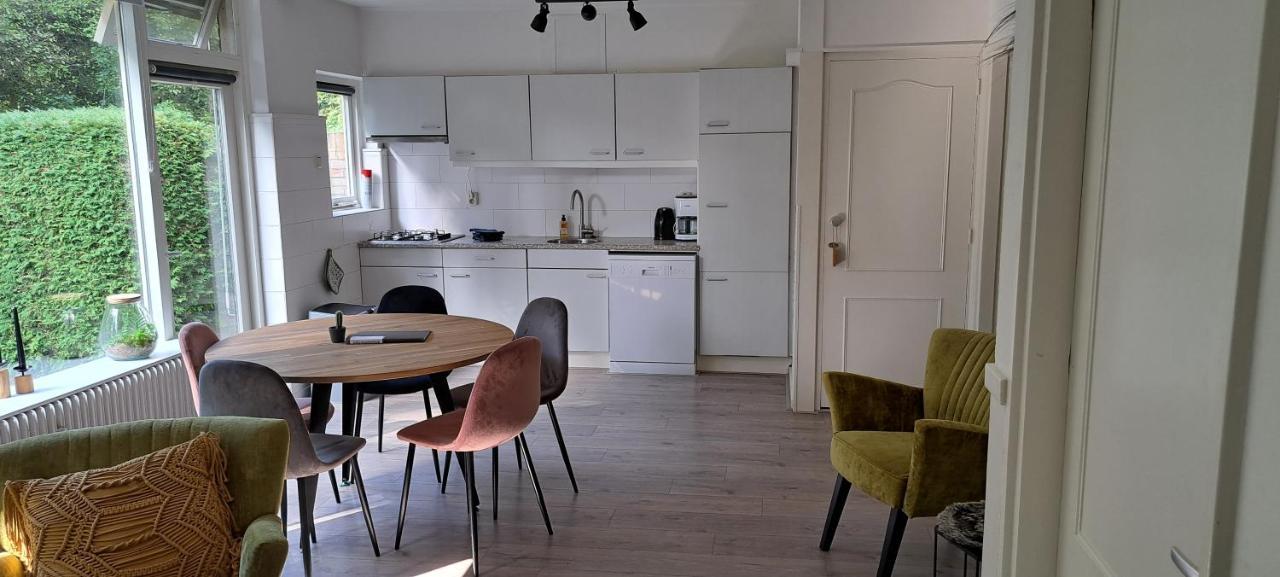 Knusse 5 Persoons Bungalow Hartje Veluwe Otterlo Zewnętrze zdjęcie