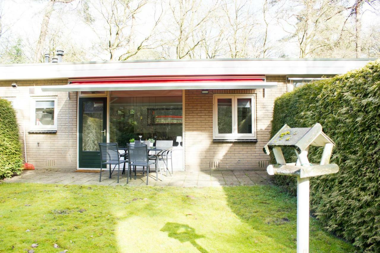 Knusse 5 Persoons Bungalow Hartje Veluwe Otterlo Zewnętrze zdjęcie
