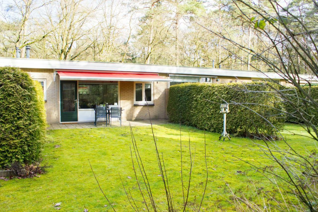 Knusse 5 Persoons Bungalow Hartje Veluwe Otterlo Zewnętrze zdjęcie